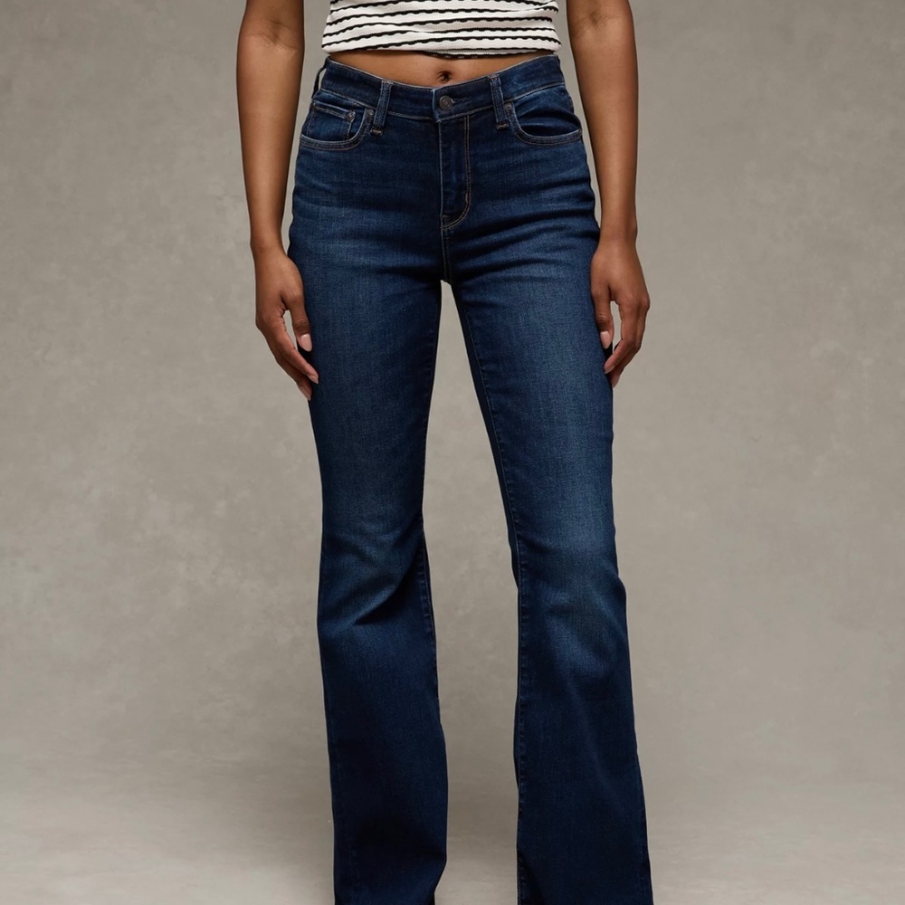 American Eagle flare jeans size 8 short, used
